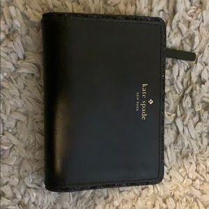black wallet.